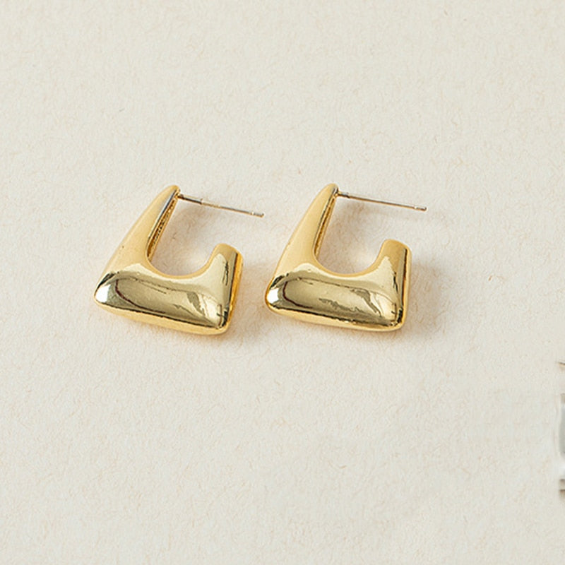 2025 New Classic Copper Alloy Smooth Metal Hoop Earrings For Woman Fashion Korean Jewelry Temperament  Daily Wear earrings