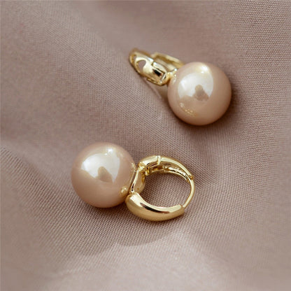 2025 New Cute Pearl Studs Hoop Earrings for Women Gold Color Eardrop Minimalist Tiny Huggies Hoops Wedding Fashion Jewelry